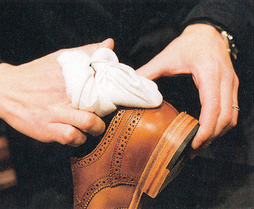 靴の磨き方